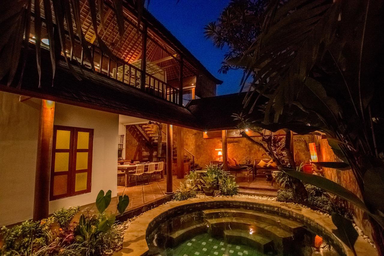 Villa Royal Seminyak Esterno foto